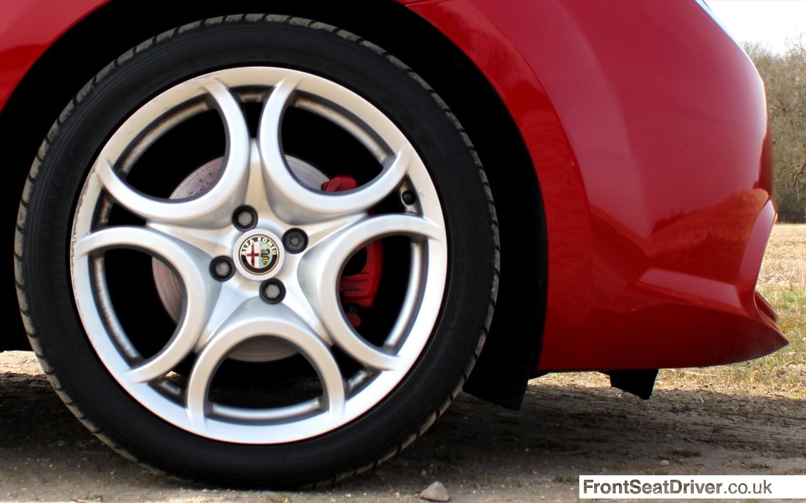 Alfa Romeo MiTo 2013 Wheel Detail