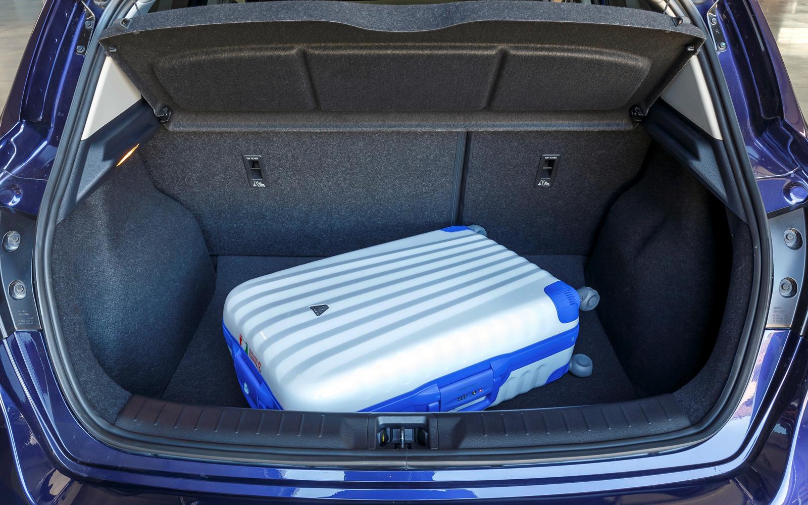 Nissan Pulsar 2014 Boot FrontSeatDriver.co.uk