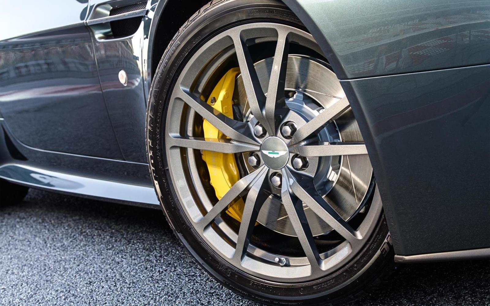 Aston Martin V8 Vantage N430 2014 8