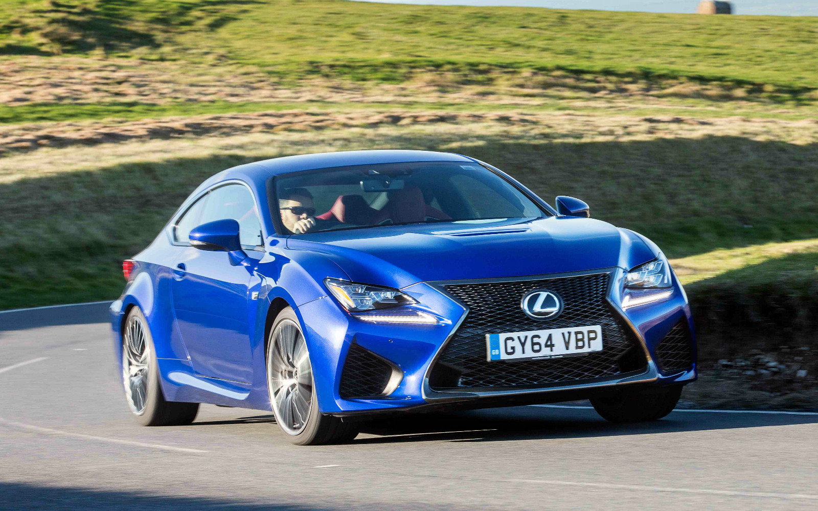 Lexus RC F 2015 Front Dynamic