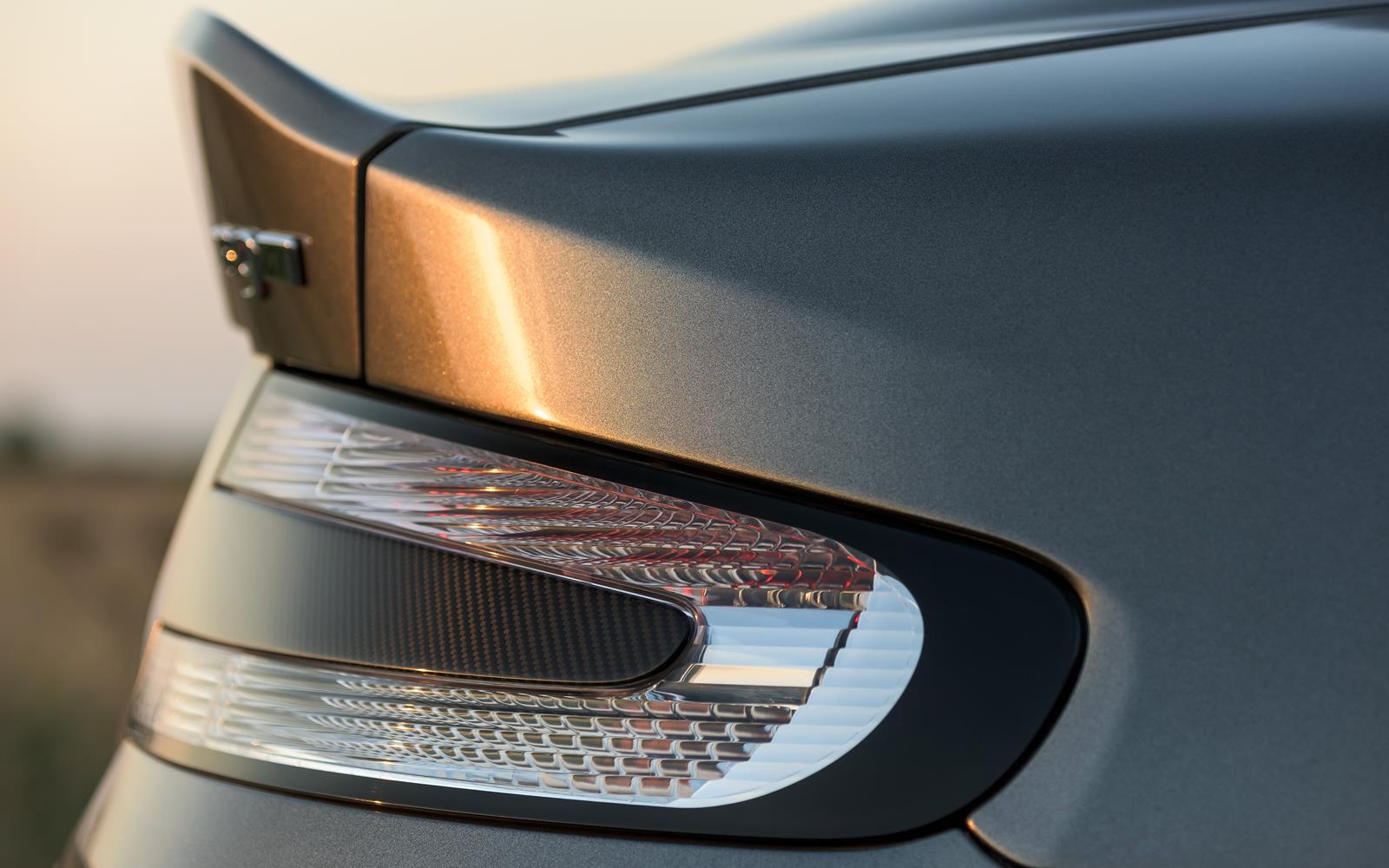 Aston Martin DB9 GT 2015 Spoiler Detail